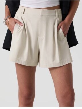 Vuori mushroom High-Rise Villa Trouser Shorts